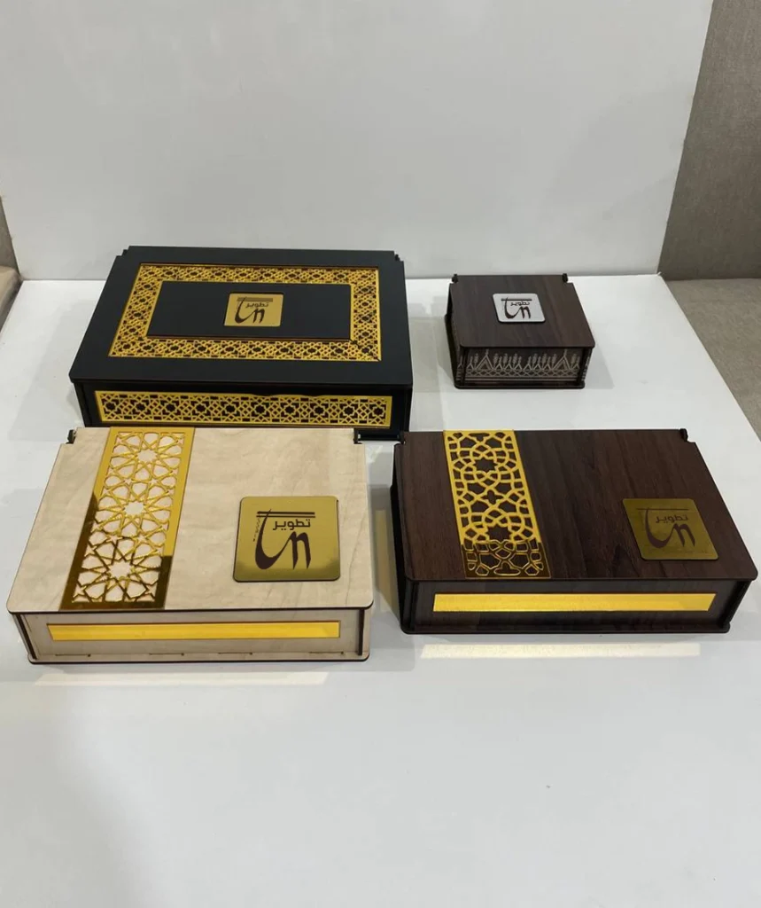 دليل شراء علب العطور الفارغة بالجملة في السعودية 2025 1 علب العود الفاخرة: دليل الشراء من الألف إلى الياء 2025