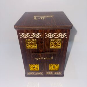 بوكس أماني صندوق خشبي فاخريحتوي من الداخل علي قارورة عطر فاخرة 50 مل